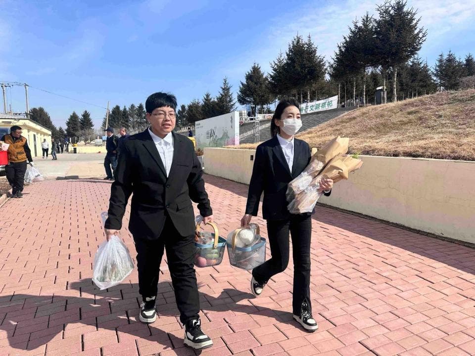 哈尔滨多家殡葬机构推出"代祭"服务