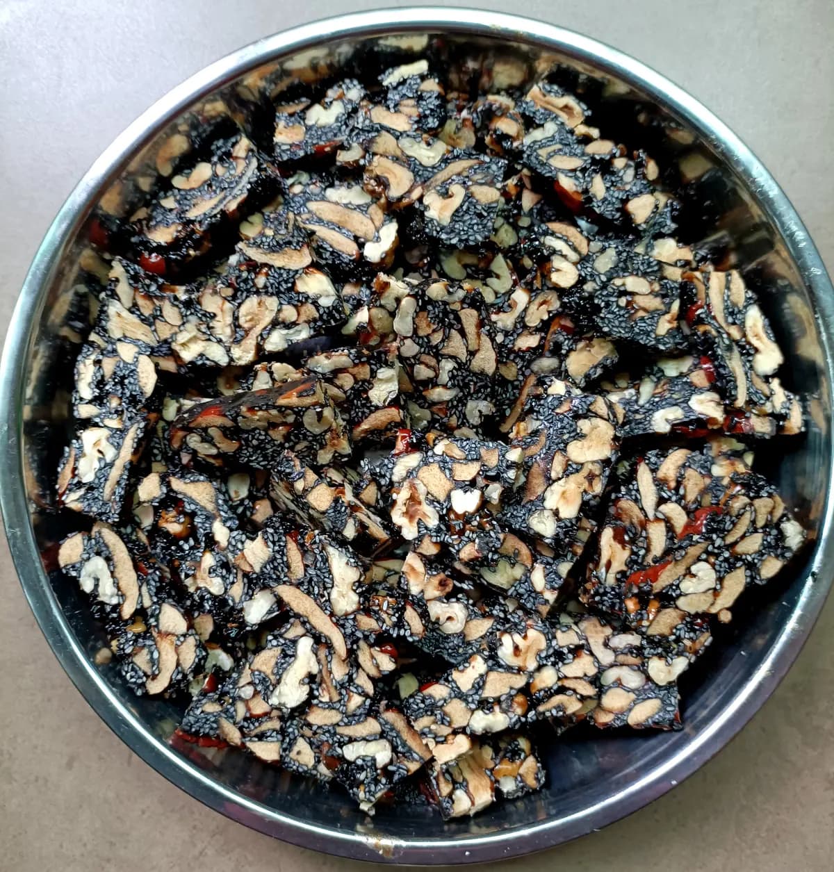 自制阿胶糕：传统滋补品的现代制作指南
