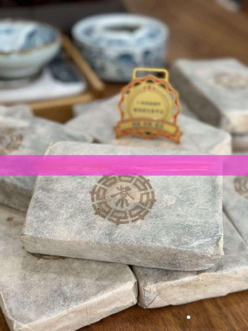 茶叶煮水泡脚的功效及养生作用探究