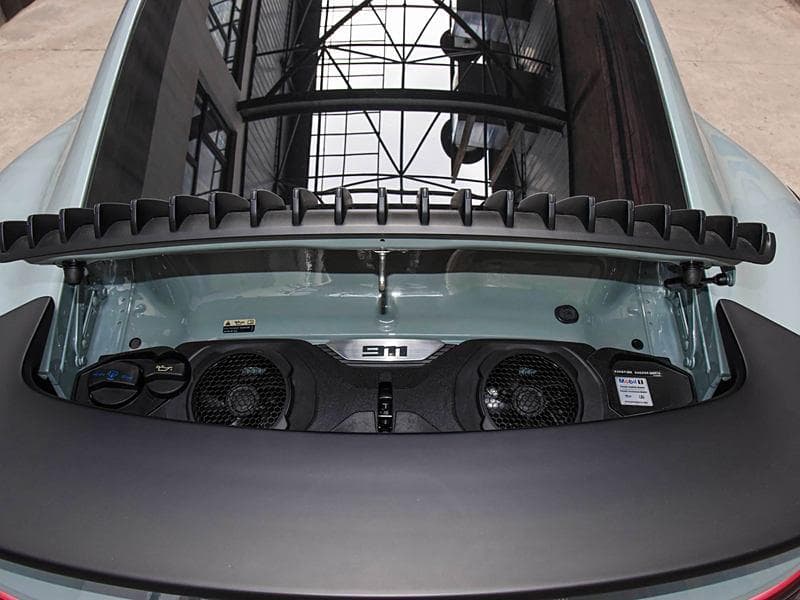 纽北圈速排名：保时捷911GT2RS以6分47.30秒的成绩领跑