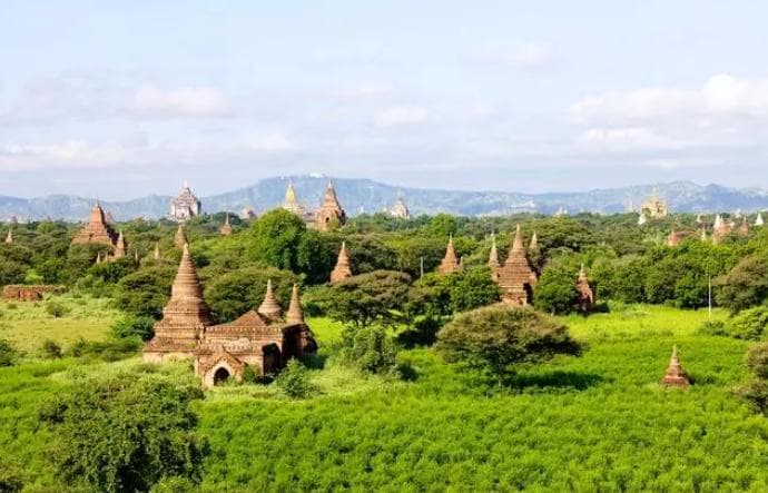 老挝万象旅游攻略：签证、交通、住宿与景点全解析