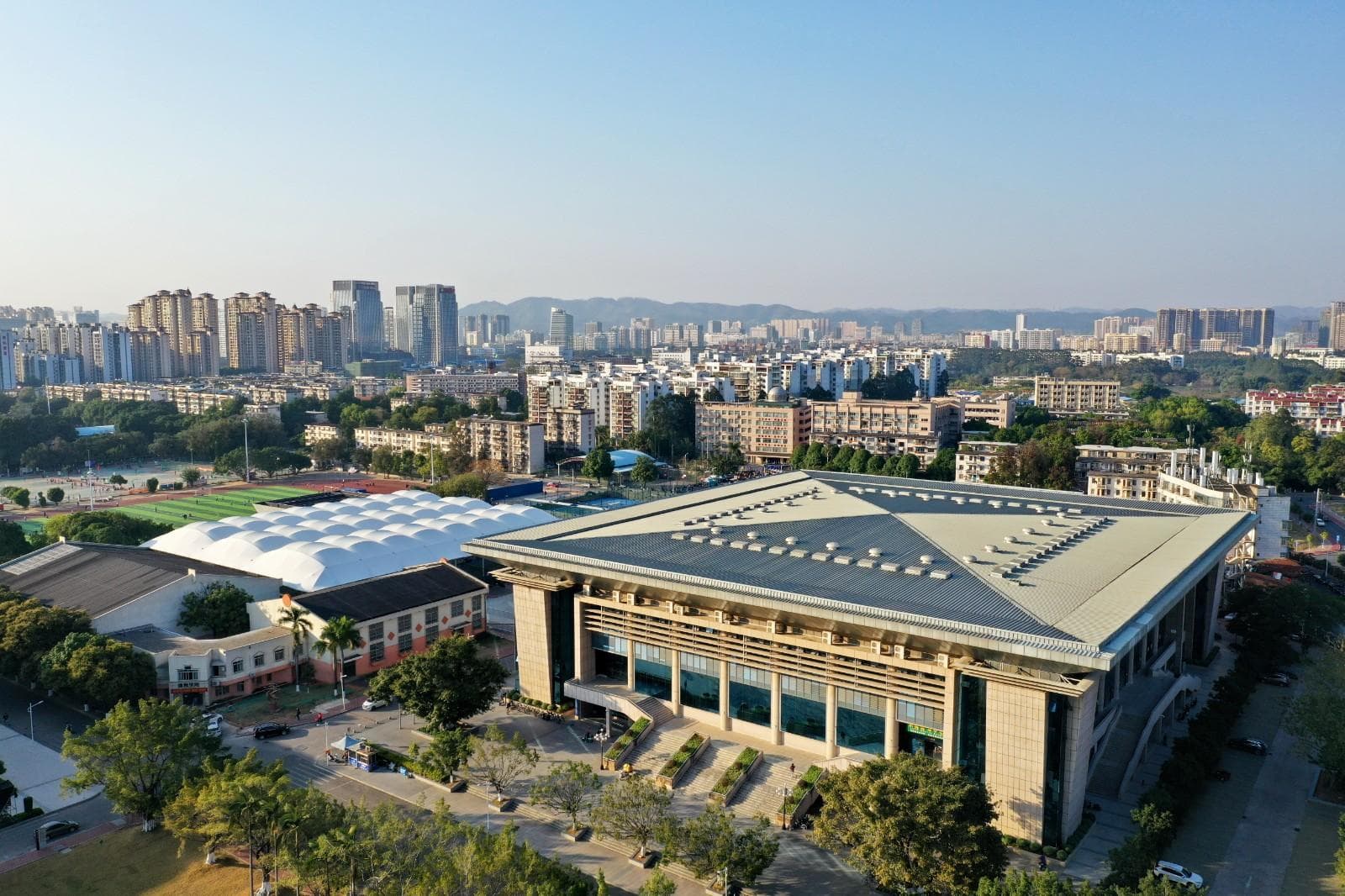 南宁市大学2025最新排名一览表（最新排行榜）