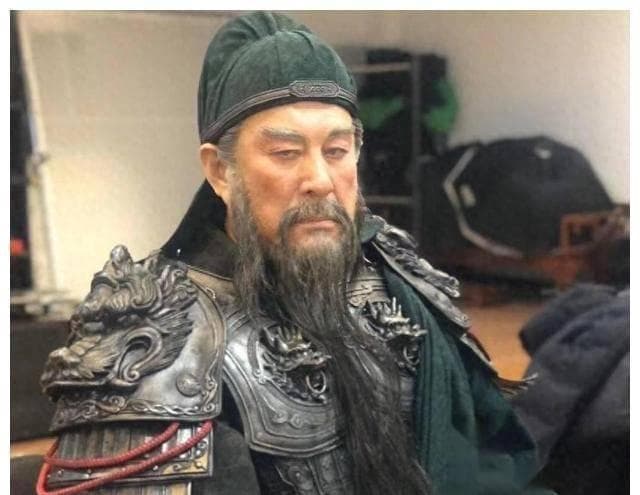 关羽扮演者陆树铭背后的坎坷人生与演艺传奇