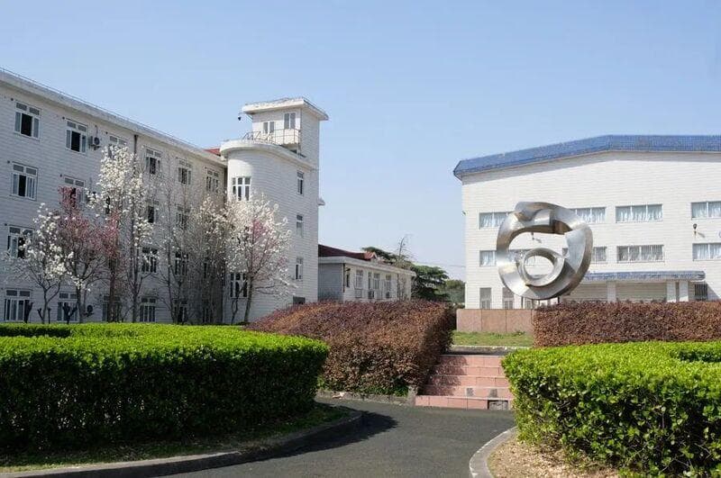 直面“少年之恶”！一群14—18岁的少年在这里服刑