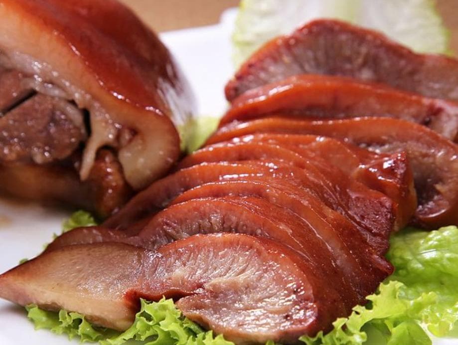 原来卤猪头肉这么简单，5种香料卤一锅，飘香不油腻