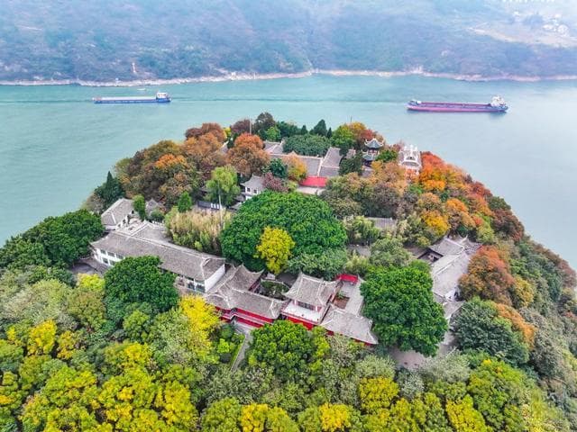 瞿塘峡：长江第一峡的雄奇与生态守护