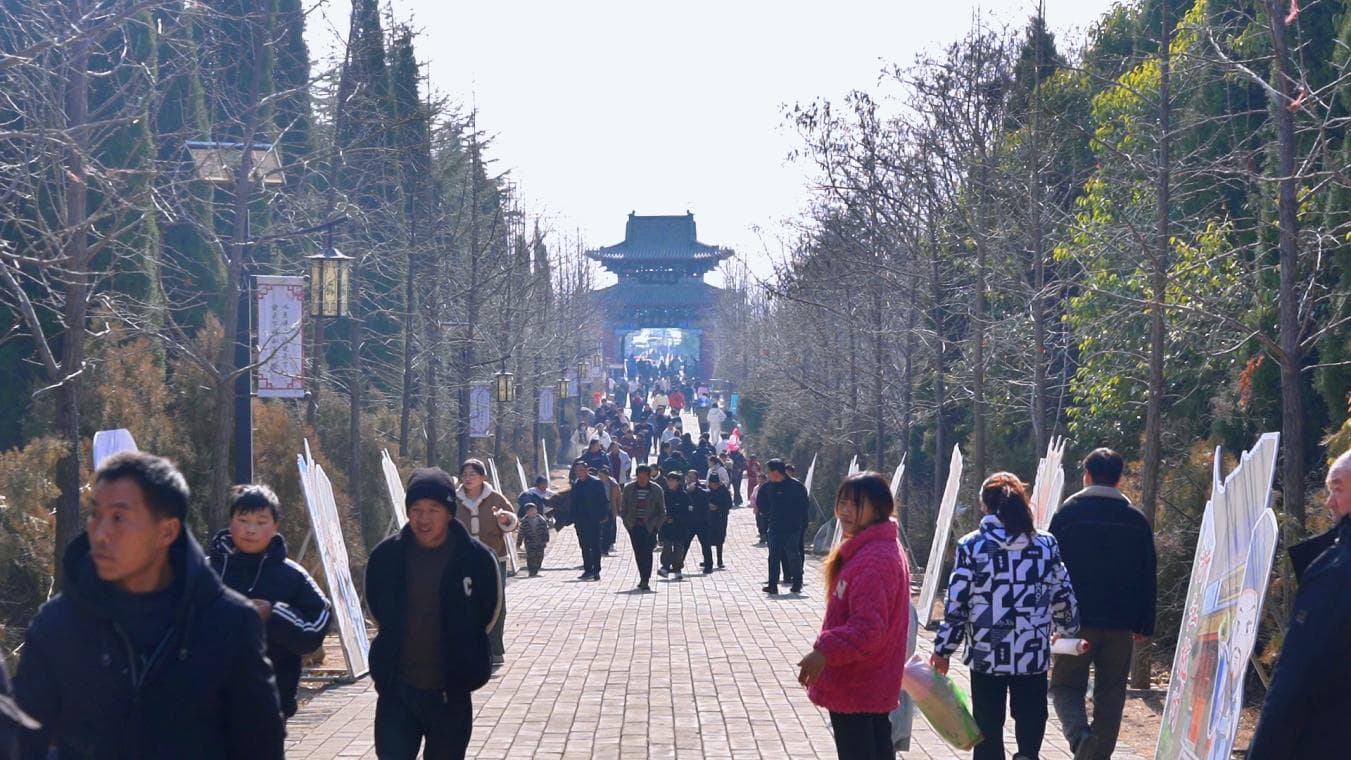 河南郏县“小城游”火爆出圈：县域旅游崛起的新典范