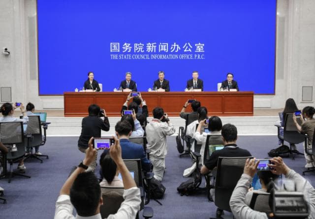 教育部：我国高等教育入学率达60.2%，进入普及化阶段