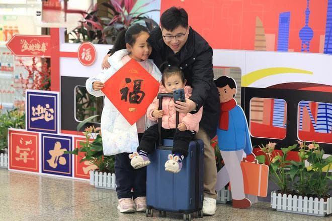 新春经济｜寒假文旅启动：主题乐园和演艺拉动，上海成亲子游热门目的地
