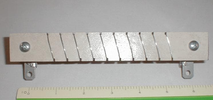 负载电阻器的工作原理与应用：电路中的关键元件