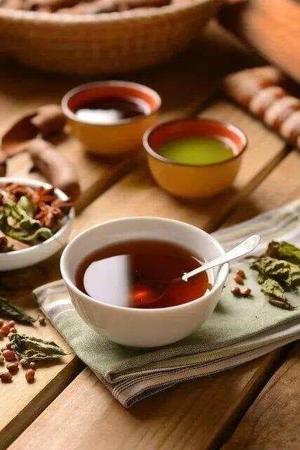 什么茶最养胃？怎么喝茶才能不伤胃？老茶客：这4种茶最养胃