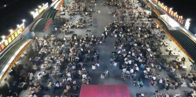 淄博烧烤为什么火了？ 沉淀千年的美食文化与生活情感