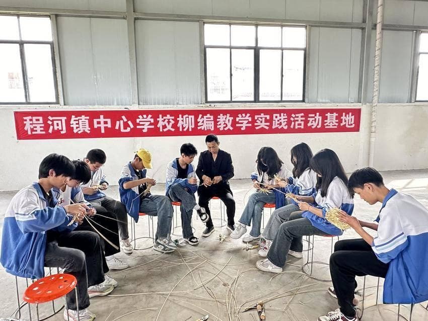 湖北省襄州区：开发乡土教材  传承非遗文化