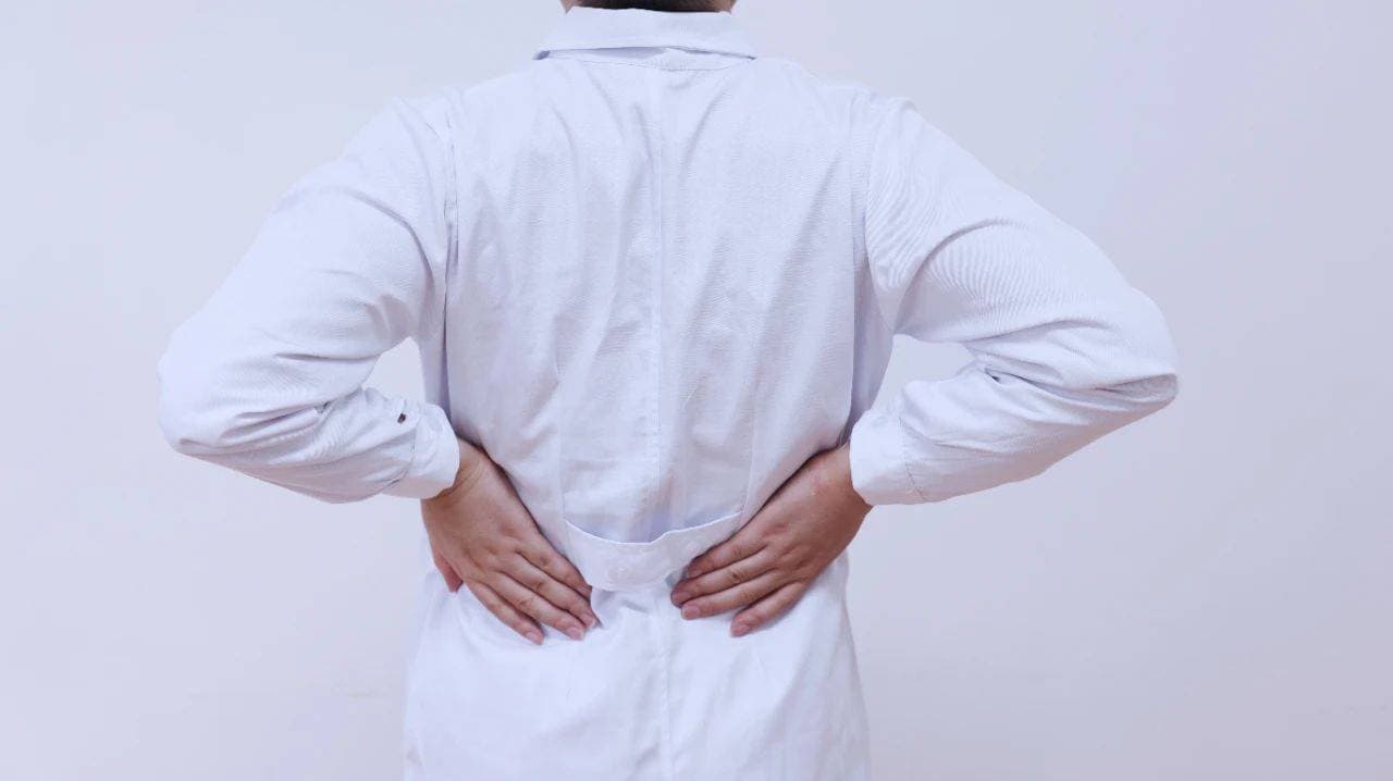 肾不好的人，“脸部”会有4种表现，若占了1个，最好及时就医