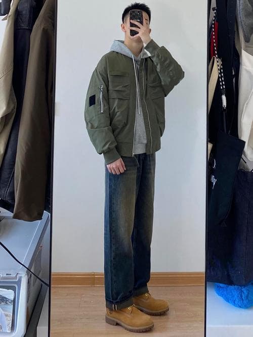 男士冬季叠穿搭配技巧与时尚选择建议