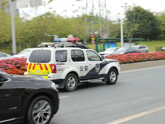 一个人失联多久才能报警？法律专家详解特殊情况和处理流程