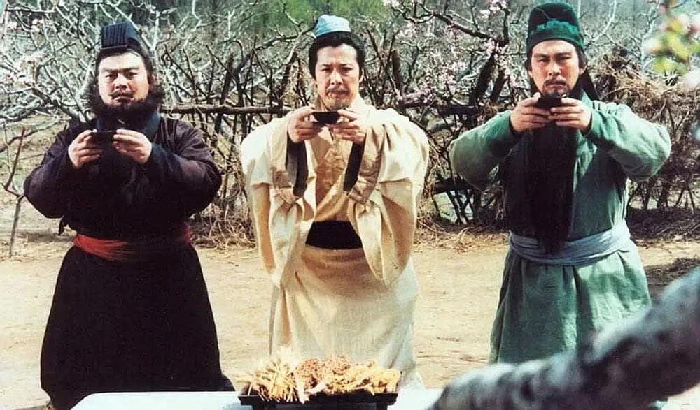 重温经典丨仲呈祥评《三国演义》——“功不可没”与改编得失
