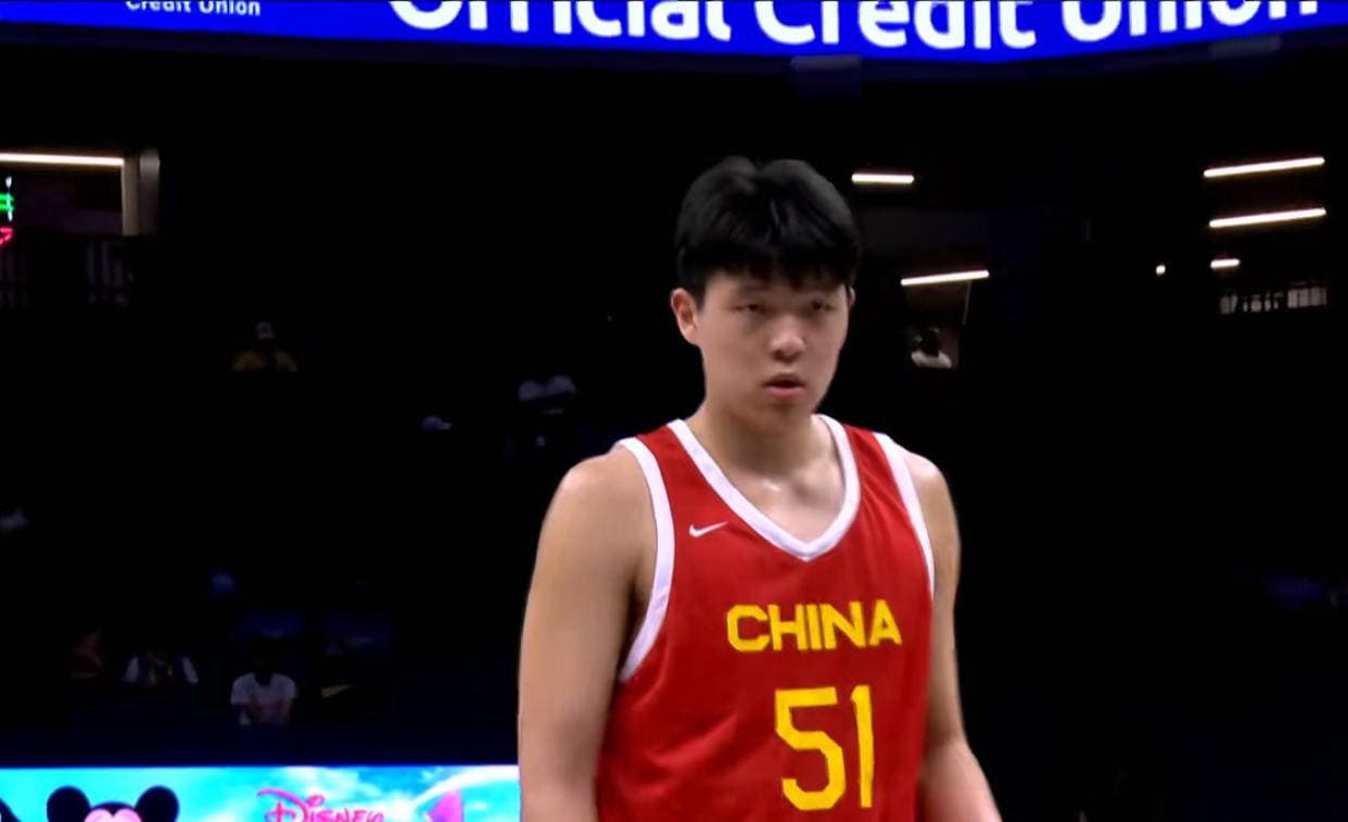 携三大混血后卫+本土锋线力量，中国U19男篮迈向世界前五