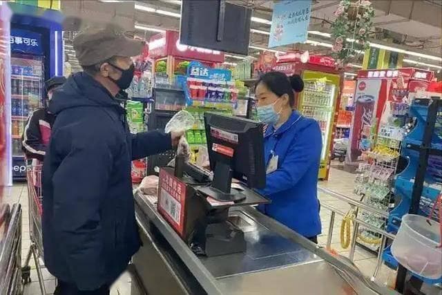 水肿确实和疾病有关，医生提示：长期水肿的人，要查看这3种疾病