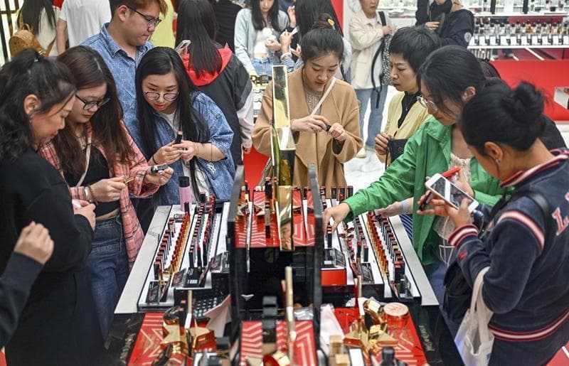 境外购蛋糕“抢食”不易，海南免税市场如何推动消费回流
