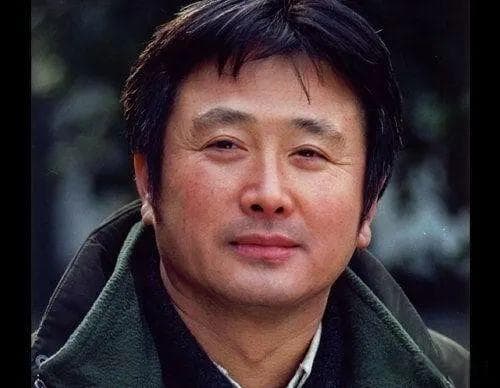 酗酒与写作：美国文学巨匠的精神炼狱