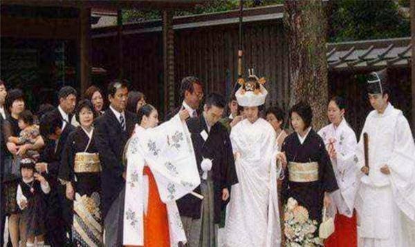刘邦后代逃亡日本？如今成显赫家族回中国认祖，专家：不得不承认