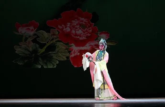 杨钰莹戏曲首秀引爆热搜，《戏宇宙》第三季即将上线！