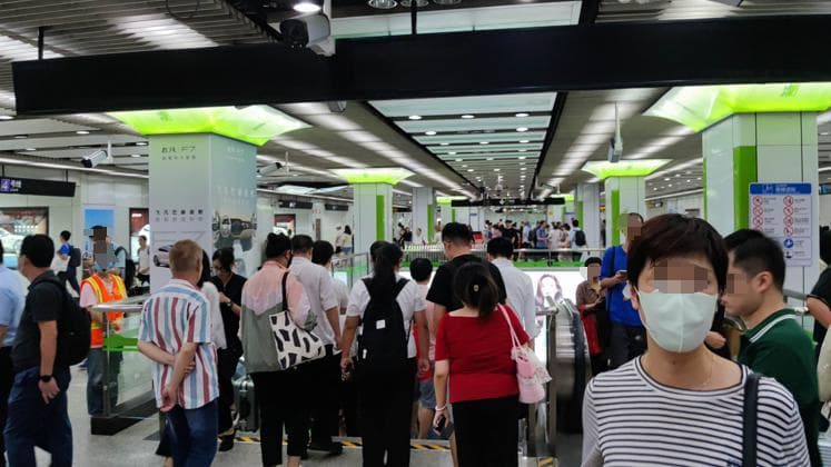 上海公交出行大数据：老年人占25%，夜经济带动深夜出行需求
