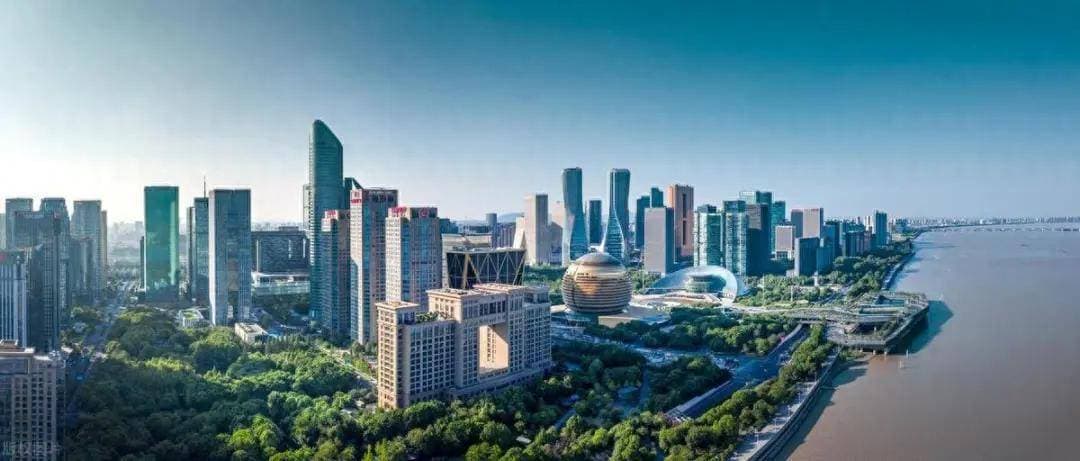 2024年中国城市排行榜：杭州居第五，天津领先青岛，福州列第18