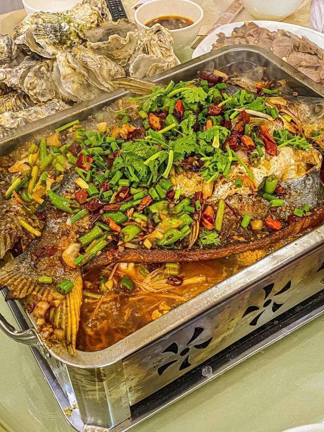 探秘宁波美食：从海鲜盛宴到传统年糕的多样吃法