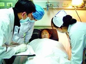 高锰酸钾中毒：症状、急救与预防