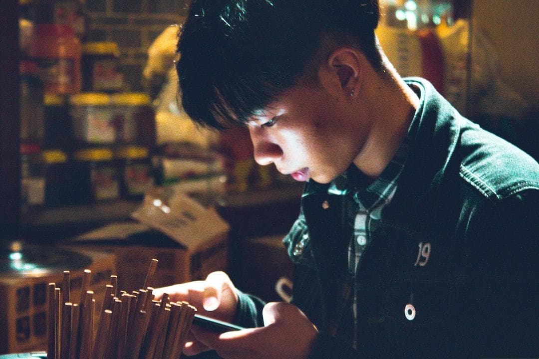 综合意外险有哪些优缺点？保费价格是多少钱一年？