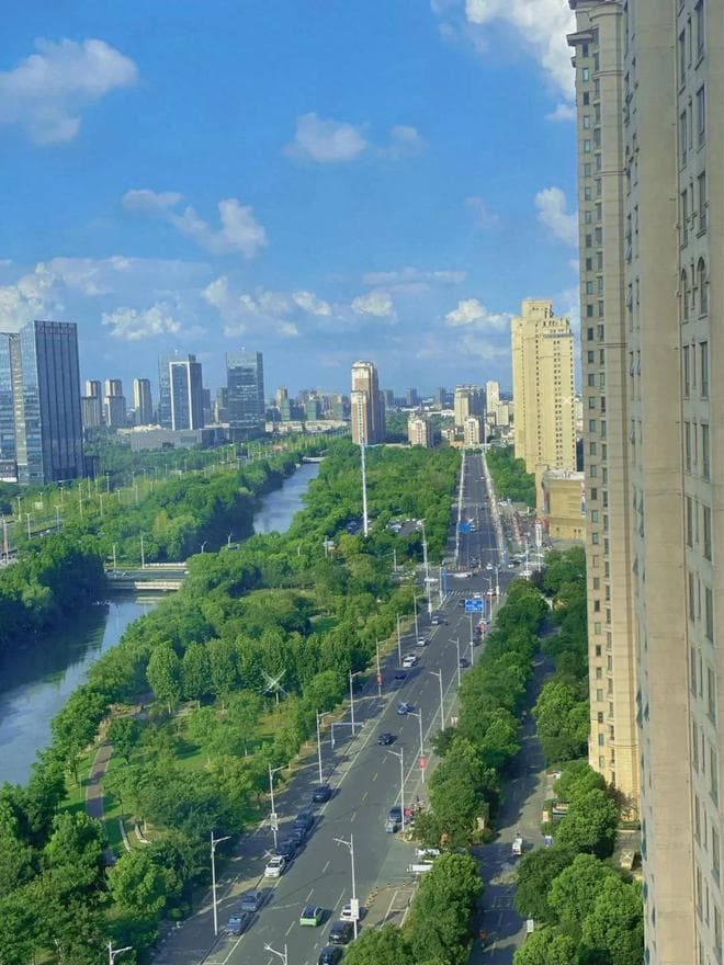 有一种痛苦叫“住在高层”，从28楼搬到6楼后，我发现差距太大了