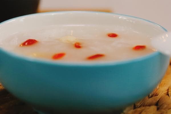 桂圆莲子汤的功效与制作方法