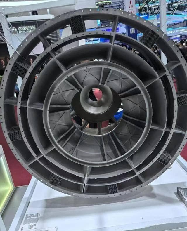 中国“六代机”曝光：体积超大隐身更强，目标制霸第二岛链