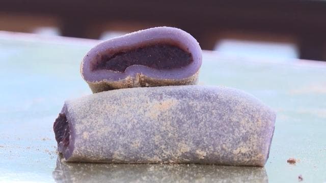 临海人有四月初八吃乌饭麻糍的习俗
