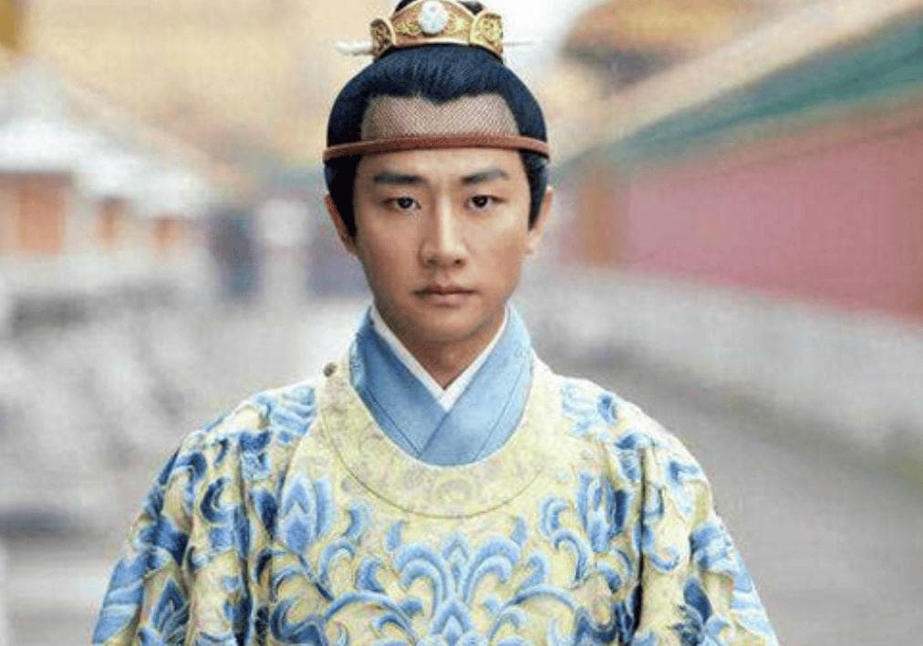 明代宗朱祁钰：让大明转危为安，为何死后却连明十三陵都没进？