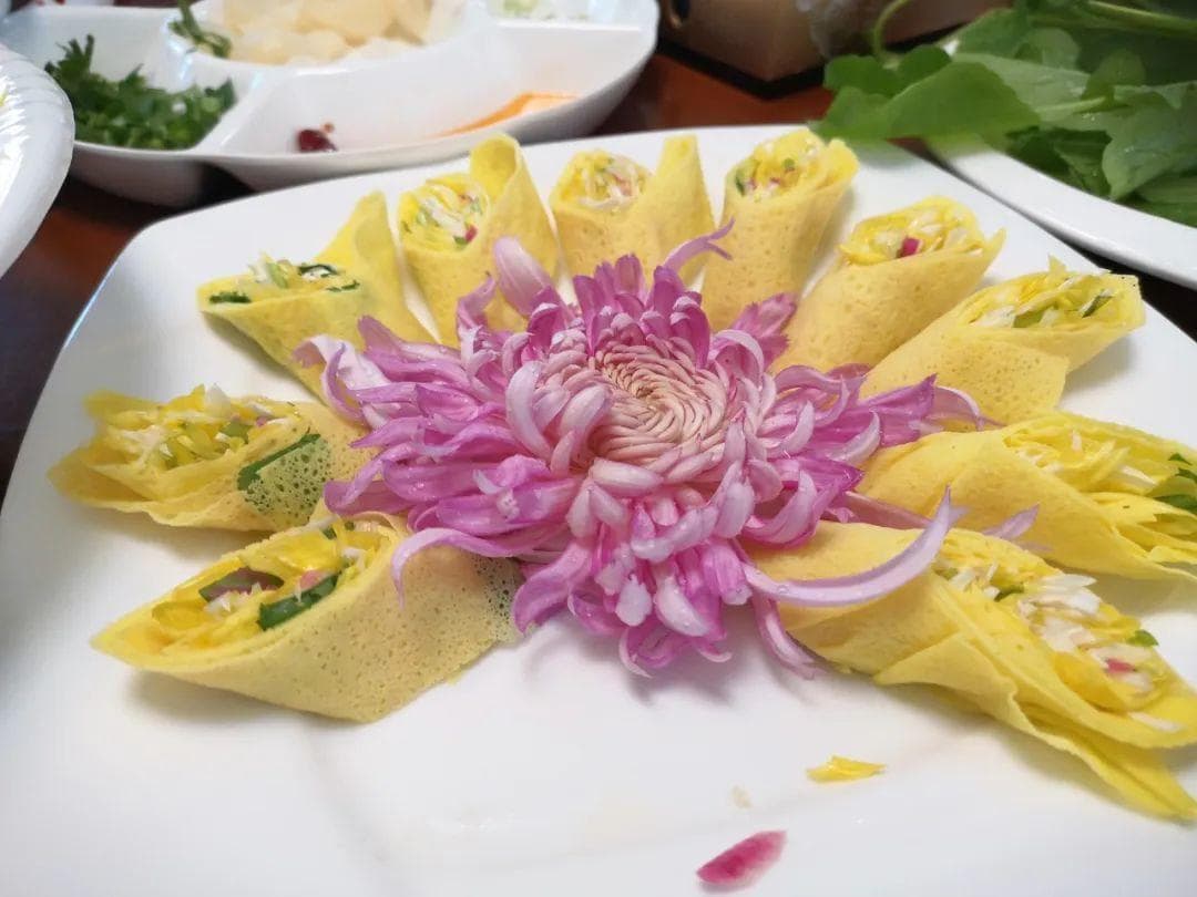 夕餐秋菊之落英：菊花的食用与药用价值