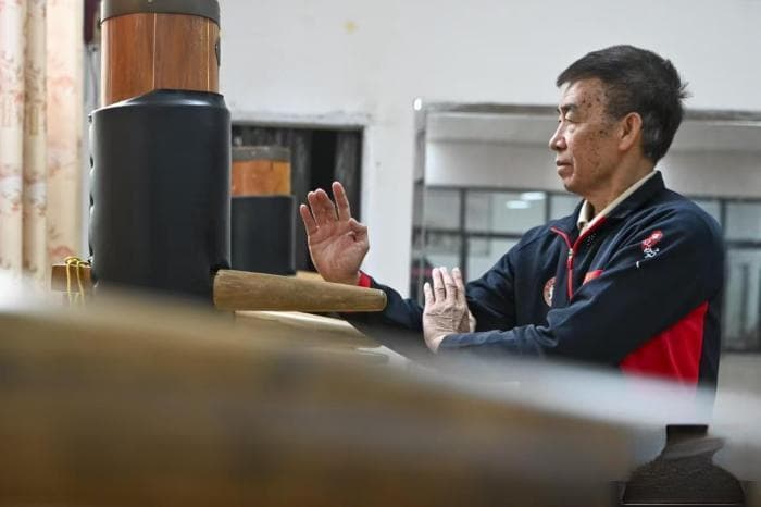 功夫之城传咏春 一只摊手步武林