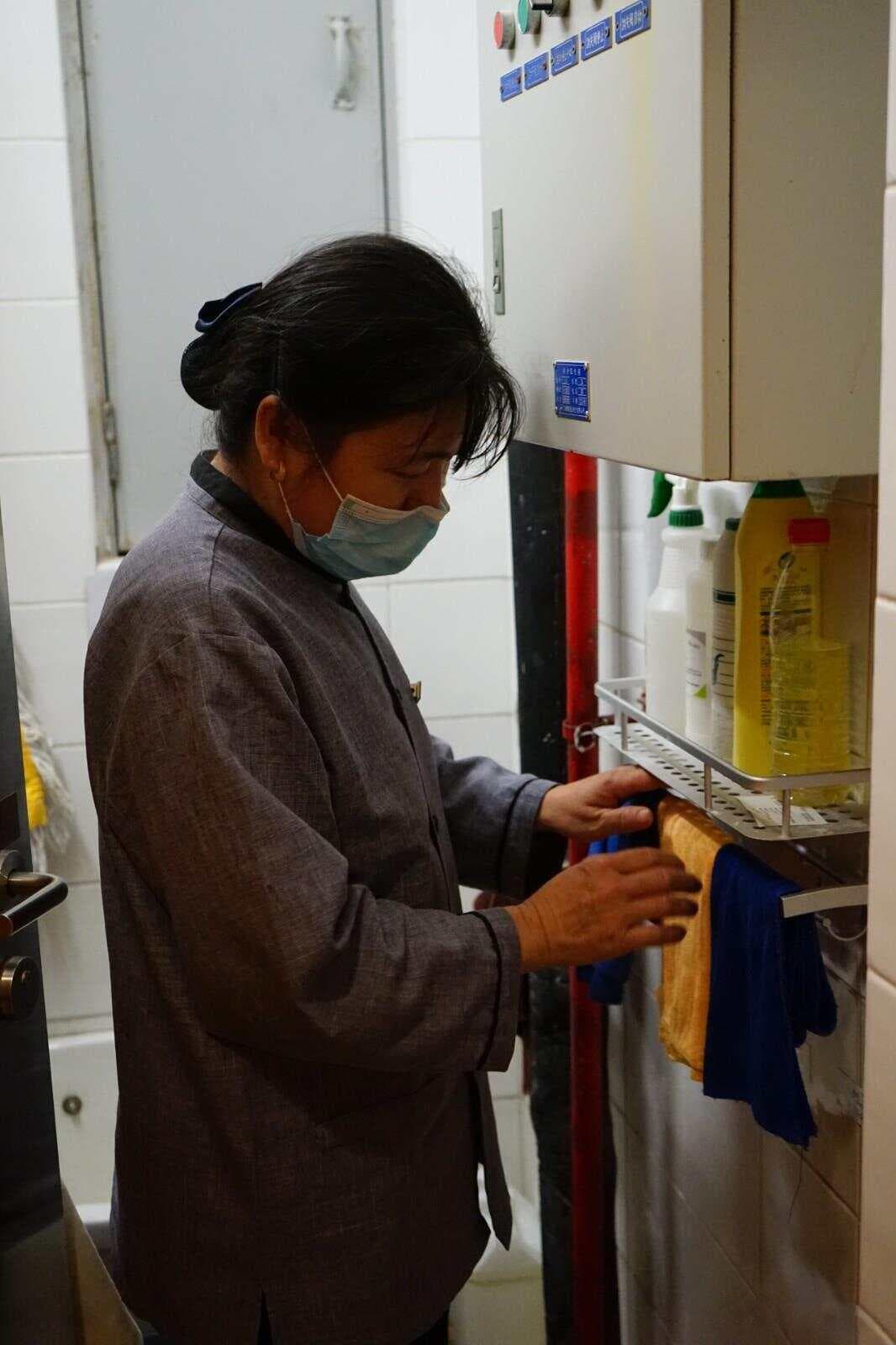 《我的母亲做保洁》：保洁员群体真实处境，献给所有异乡打工者的诚意之作
