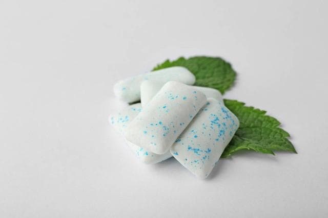 揭秘口香糖奇遇记：从胶基到甜蜜滋味，一步步带你走进生活小百科