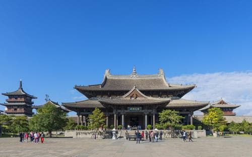 山西大同华严寺：辽金建筑艺术的瑰宝