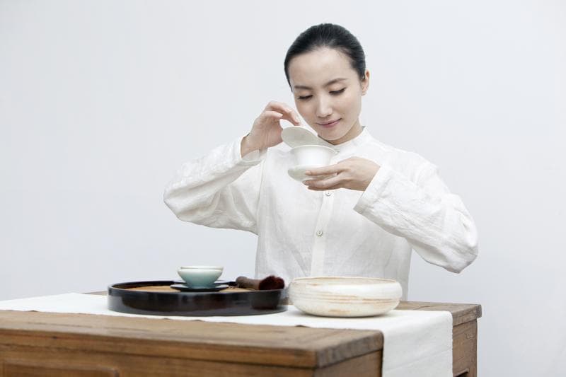 喝完茶恶心想吐？教你正确喝茶姿势和缓解方法