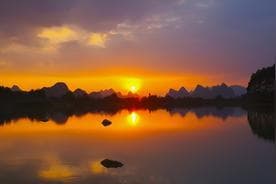 古代对晚霞的雅称 高天流云妆秋霞