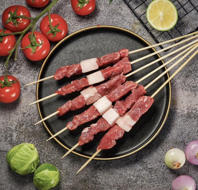 贴秋膘必备：烤羊肉串的制作方法及美食攻略