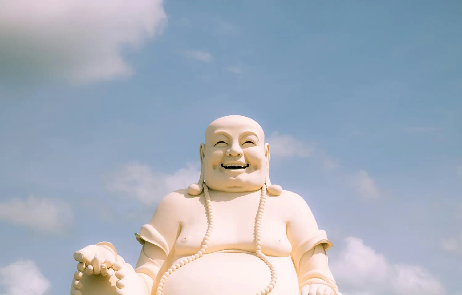 和气生财：职场人际沟通的金钥匙