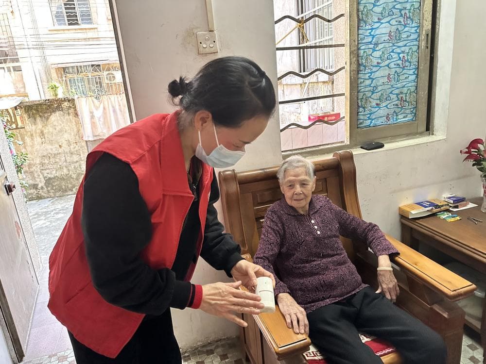 智能化十件套“入屋”，“养老不离家”有多远？
