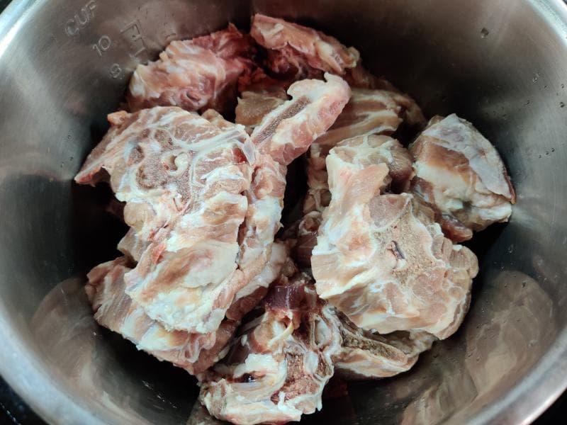 高压锅版羊蝎子：夏日驱寒滋补新选择