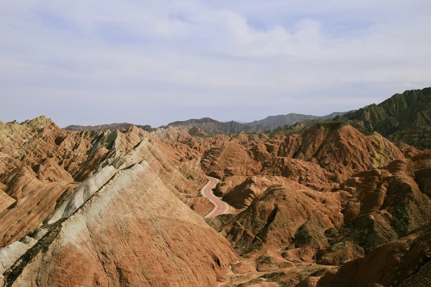 湖南郴州自驾游，打卡最美丹霞公路