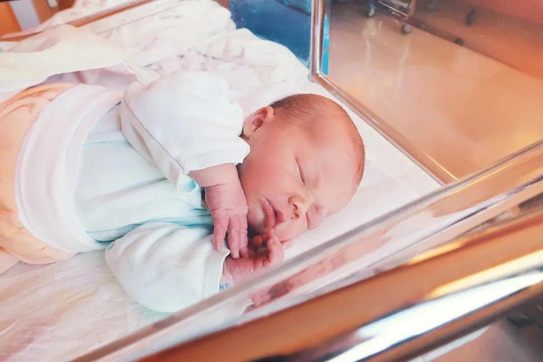 我们该如何照顾你？——早产儿家庭护理
